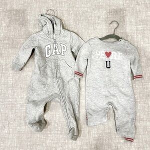 Baby Gap boy grey logo fleece hoodie & knit onesie 2pc bundle set 6-12 months